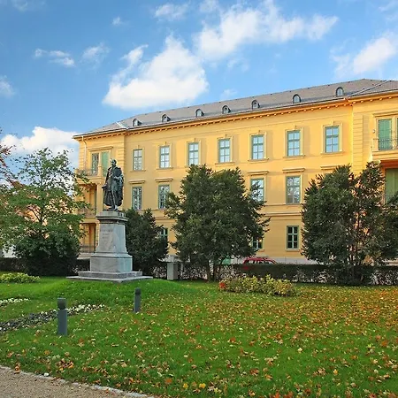 Ipoly Boutique & Szálloda